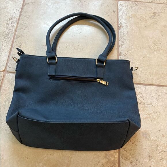 Eten Beige and Navy Tote with Red Detail - Picture 3 of 4